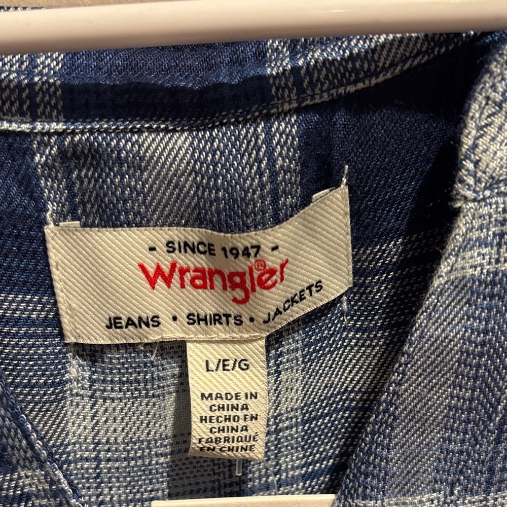 Wrangler Blue Plaid Blouse - Picture 2 of 7